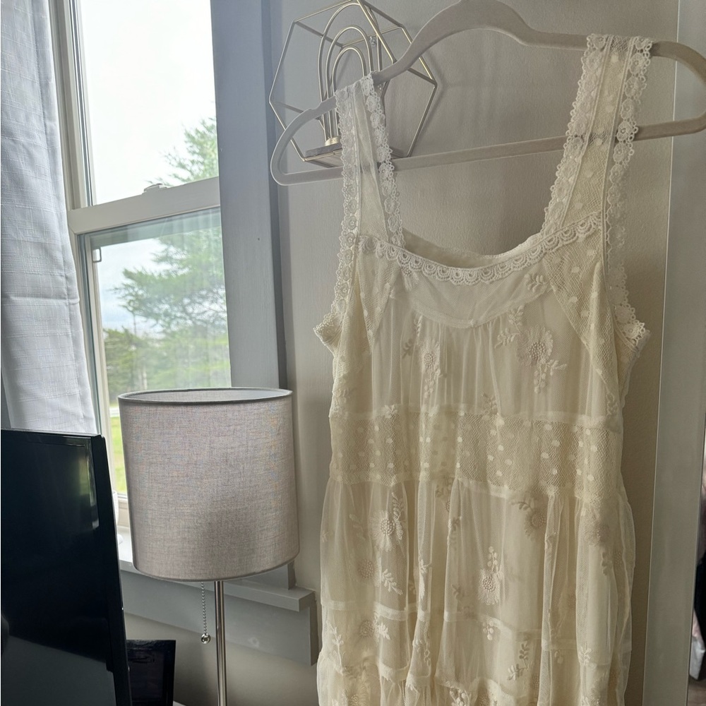 Lace dress